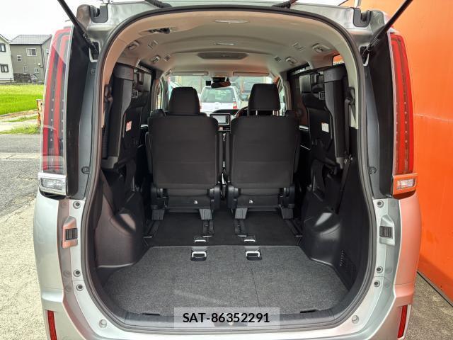 Toyota NOAH 2020-04 8649468-19