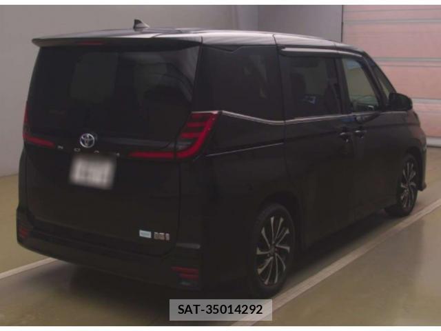 Toyota NOAH 2022-07 8650357-1