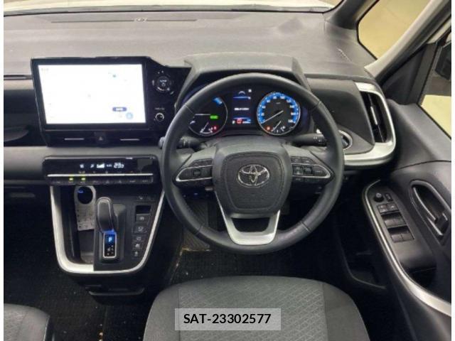 Toyota NOAH 2023-12 8650360-2