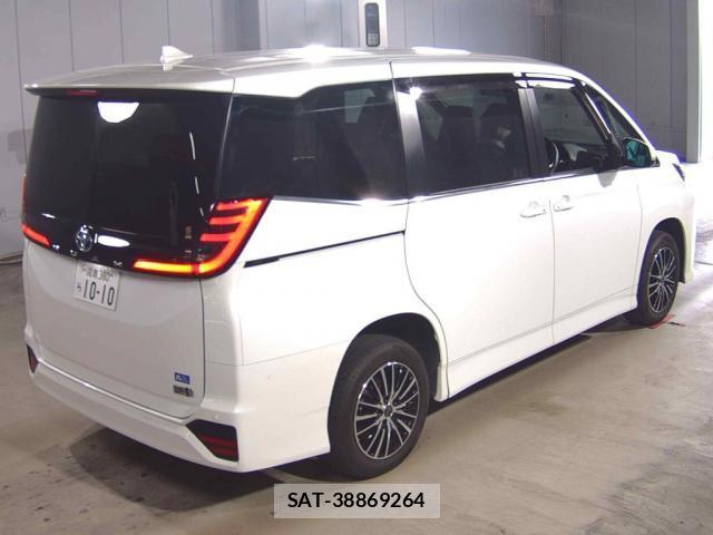 Toyota NOAH 2022-09 8650491-1