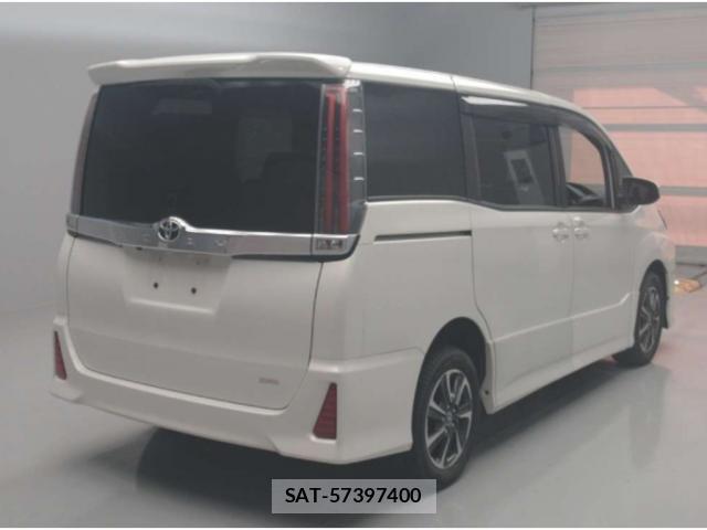 Toyota NOAH 2017-12 8650650-1