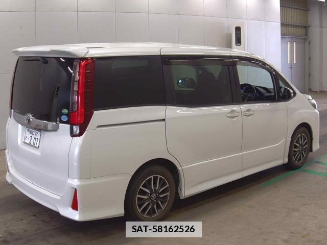 Toyota NOAH 2017-03 8650656-1