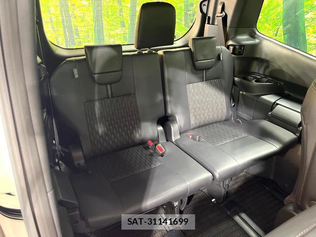 Toyota NOAH 2025-01 8651061-10
