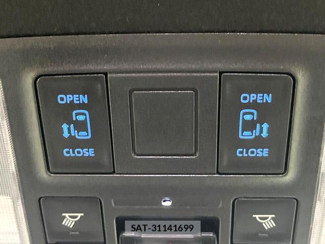 Toyota NOAH 2025-01 8651061-2