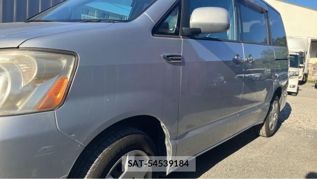 Toyota NOAH 2005-03 8651286-10