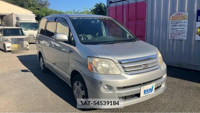 Toyota NOAH 2005-03 8651286-11