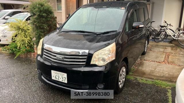 Toyota NOAH 2012-01 8651309-0