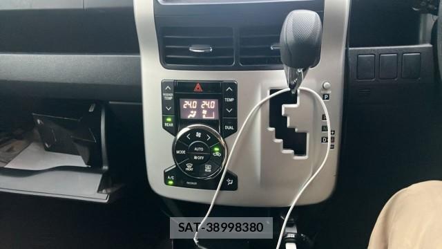 Toyota NOAH 2012-01 8651309-14