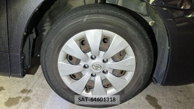 Toyota NOAH 2010-08 8651453-8