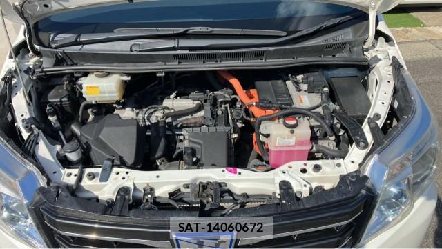 Toyota NOAH 2015-09 8651454-7
