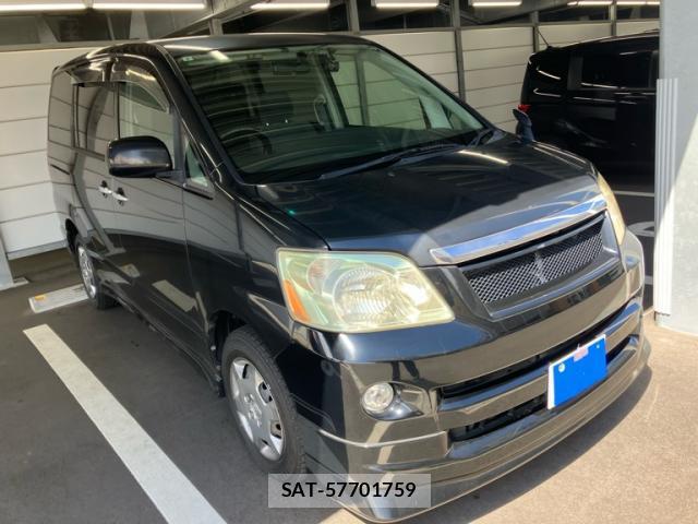Toyota NOAH 2005-09 8651494-2