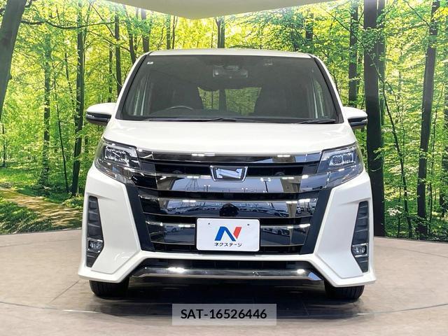 Toyota NOAH 2018-02 8651565-14