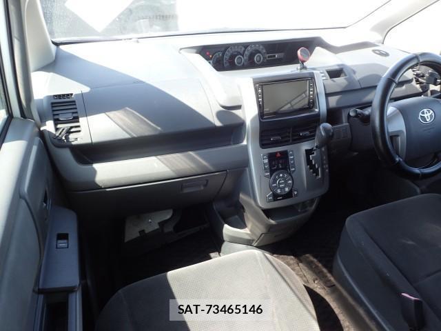 Toyota NOAH 2007-09 8651591-14