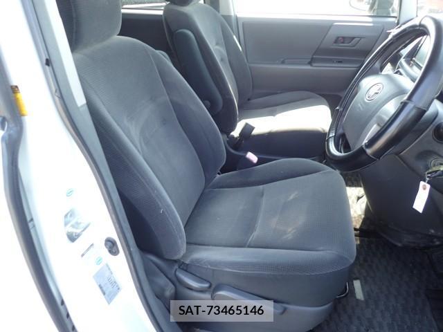Toyota NOAH 2007-09 8651591-4