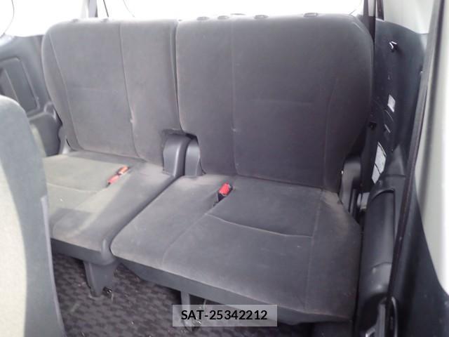 Toyota NOAH 2012-10 8651595-10