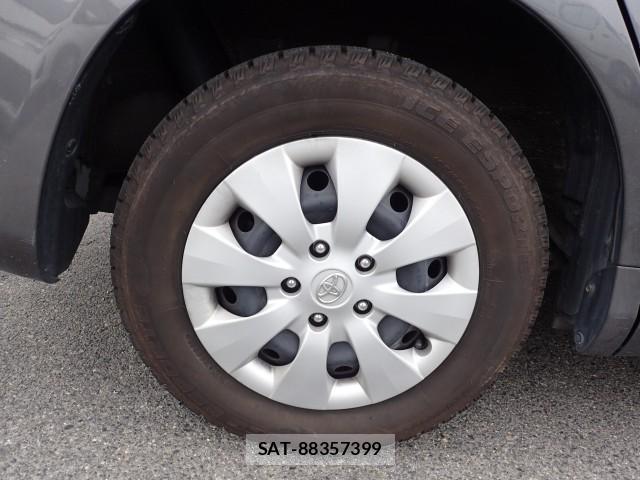 Toyota NOAH 2013-08 8651599-14