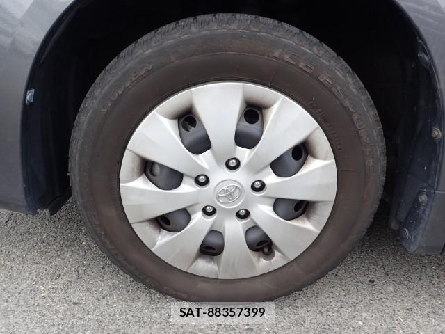 Toyota NOAH 2013-08 8651599-2