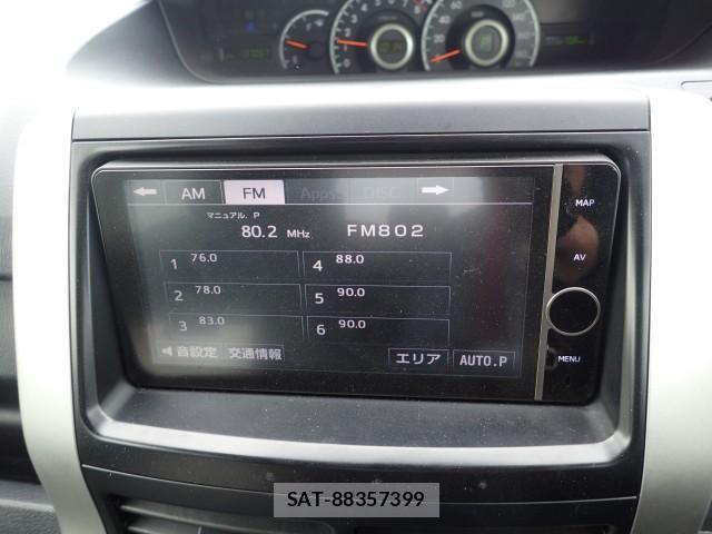 Toyota NOAH 2013-08 8651599-4