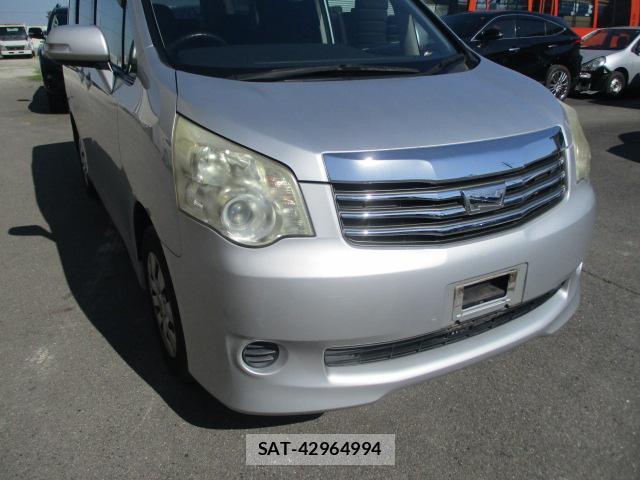 Toyota NOAH 2013-06 8651600-12