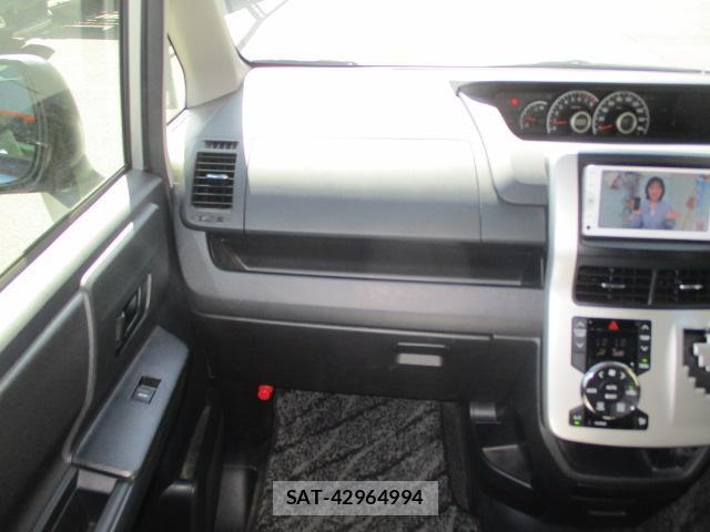 Toyota NOAH 2013-06 8651600-16