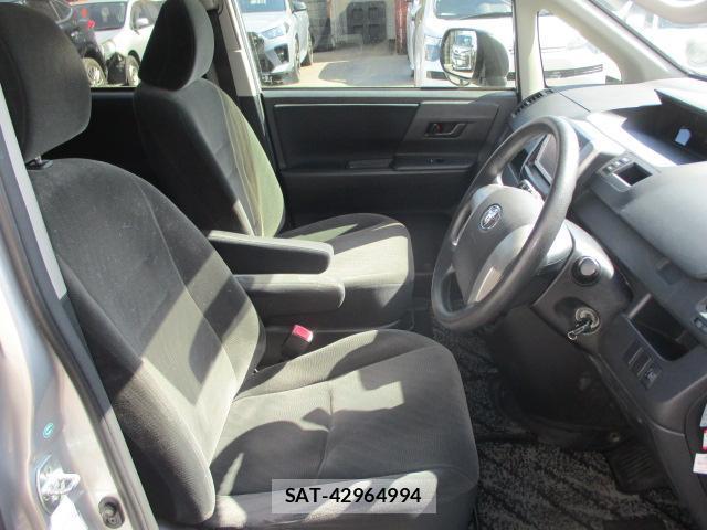 Toyota NOAH 2013-06 8651600-5