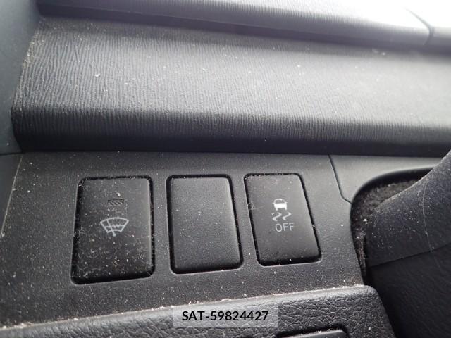 Toyota NOAH 2013-09 8651601-16