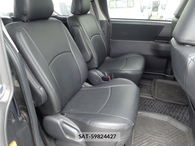 Toyota NOAH 2013-09 8651601-6