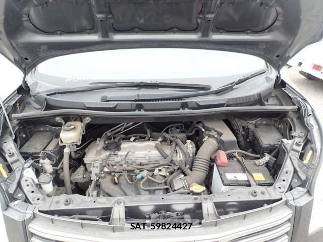 Toyota NOAH 2013-09 8651601-8
