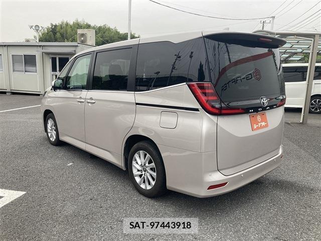 Toyota NOAH 2023-07 8651816-11