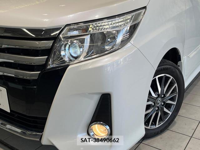 Toyota NOAH 2015-09 8652032-12