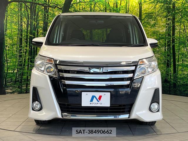 Toyota NOAH 2015-09 8652032-14