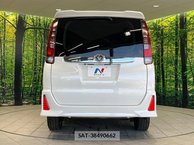 Toyota NOAH 2015-09 8652032-15