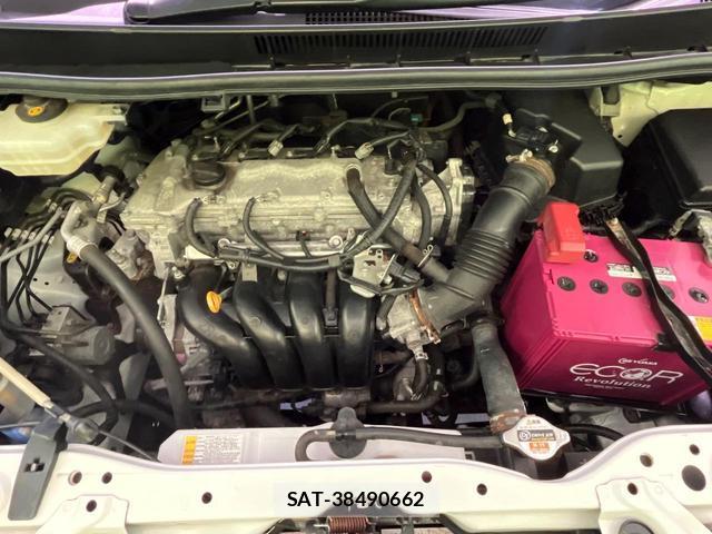 Toyota NOAH 2015-09 8652032-17