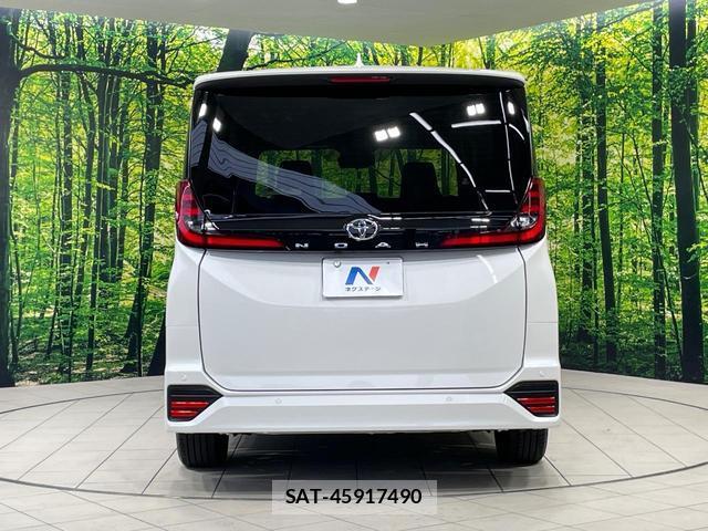 Toyota NOAH 2023-10 8652121-15