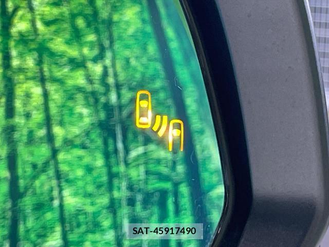 Toyota NOAH 2023-10 8652121-5