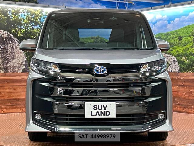 Toyota NOAH 2022-06 8652168-14