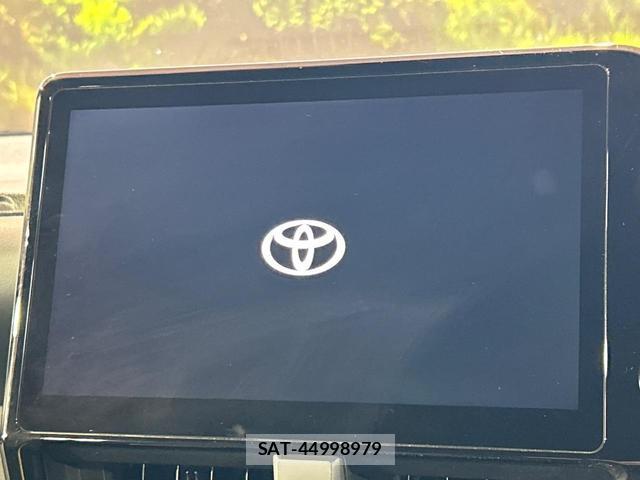 Toyota NOAH 2022-06 8652168-2