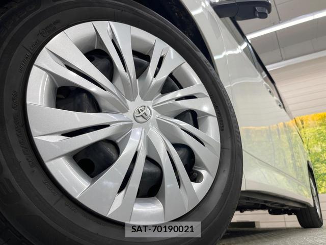 Toyota NOAH 2025-05 8652305-13