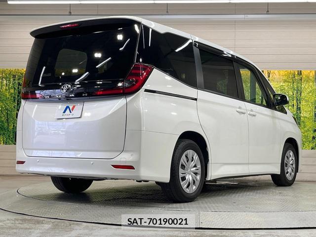 Toyota NOAH 2025-05 8652305-17