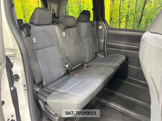 Toyota NOAH 2025-05 8652305-8