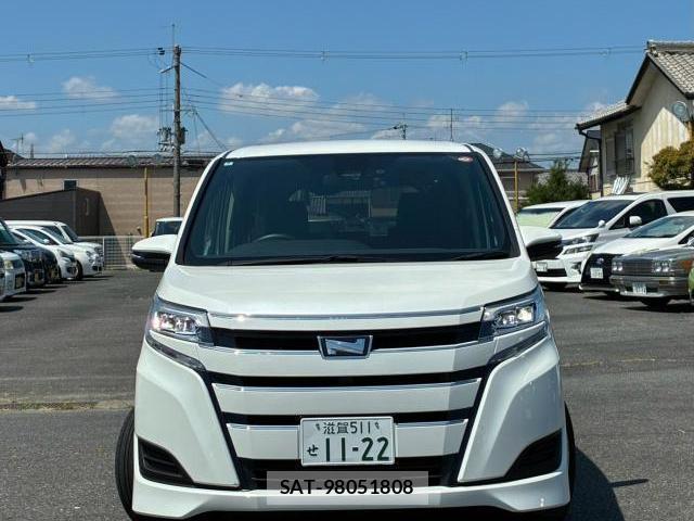 Toyota NOAH 2020-11 8652405-0