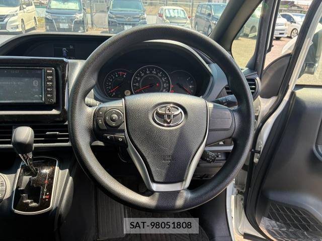 Toyota NOAH 2020-11 8652405-10