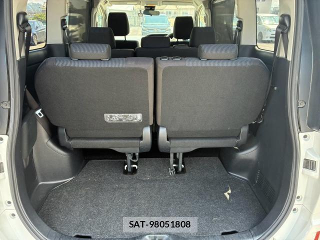 Toyota NOAH 2020-11 8652405-7