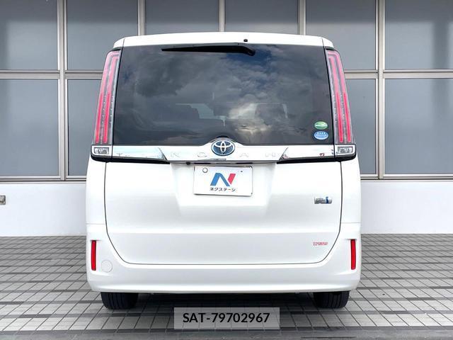 Toyota NOAH 2018-03 8652450-15
