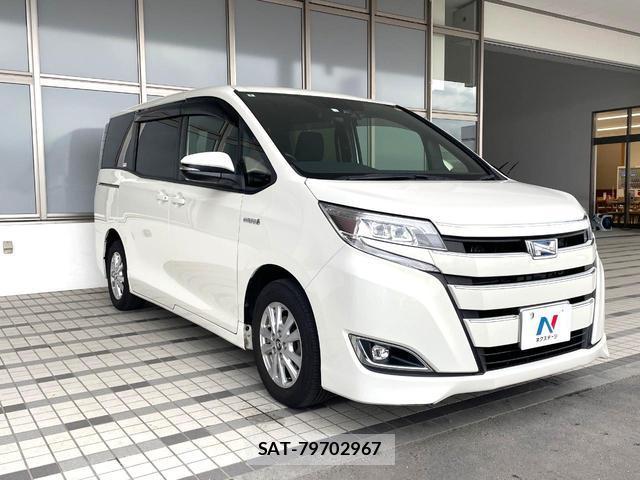 Toyota NOAH 2018-03 8652450-16