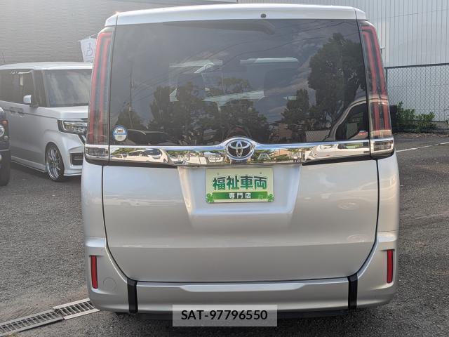 Toyota NOAH 2021-08 8652527-12