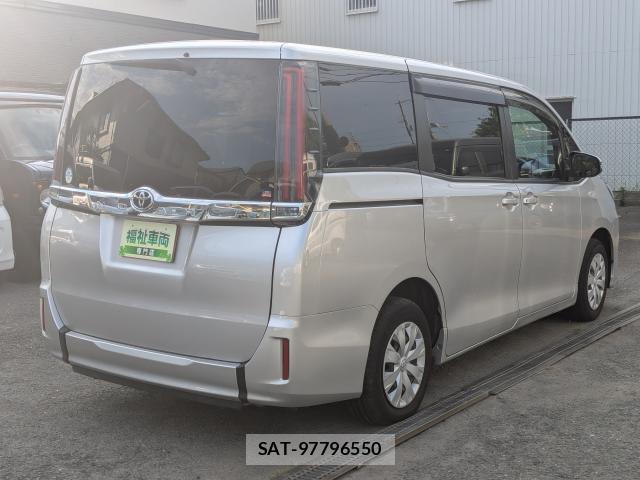 Toyota NOAH 2021-08 8652527-13
