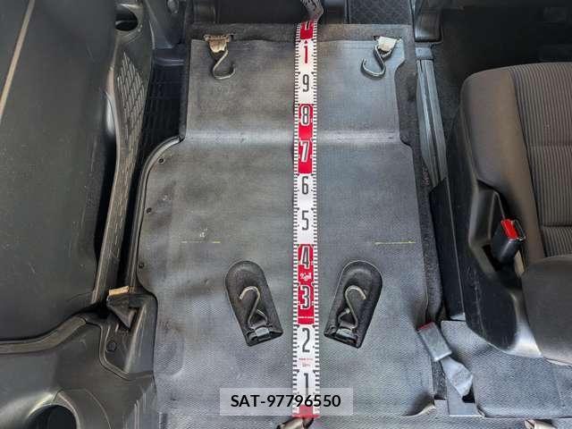 Toyota NOAH 2021-08 8652527-5