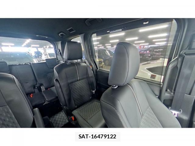 Toyota NOAH 2024-08 8652650-7