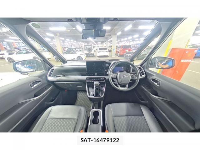 Toyota NOAH 2024-08 8652650-9